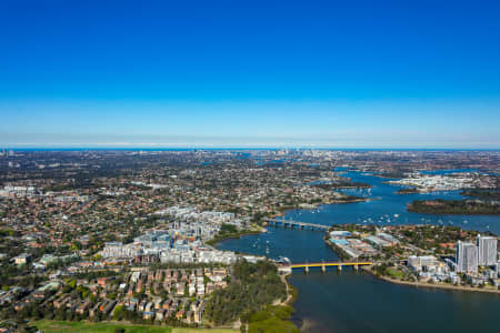 Aerial Image of MEADOWBANK AND THE PARRAMATTA RIVER