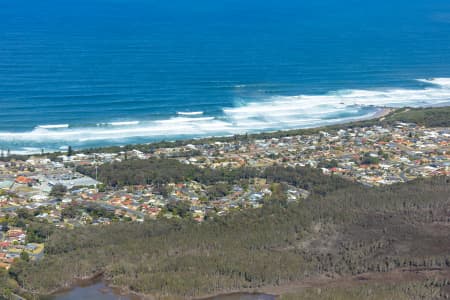 Aerial Image of LAKE CATHIE, PORT MACQUARIE