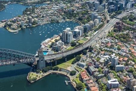 Aerial Image of MILSONS POINT