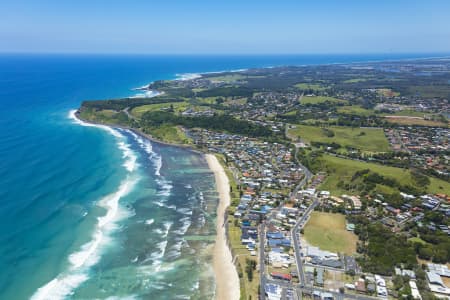 Aerial Image of LENNOX HEAD AERIAL
