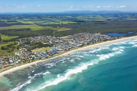 Aerial Image of LENNOX HEAD AERIAL