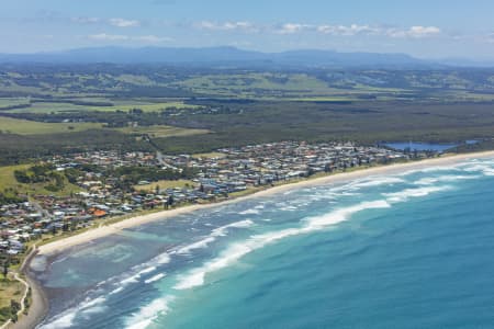 Aerial Image of LENNOX HEAD AERIAL