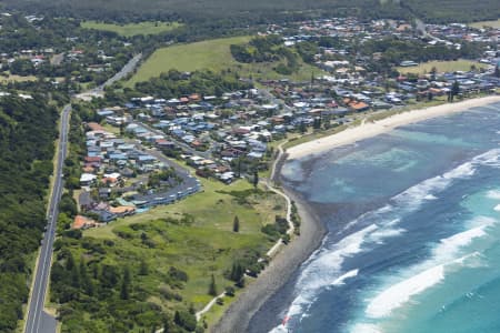 Aerial Image of LENNOX HEAD AERIAL