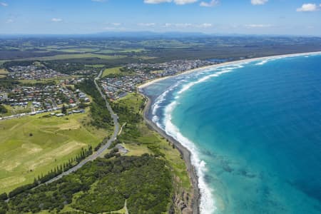 Aerial Image of LENNOX HEAD AERIAL