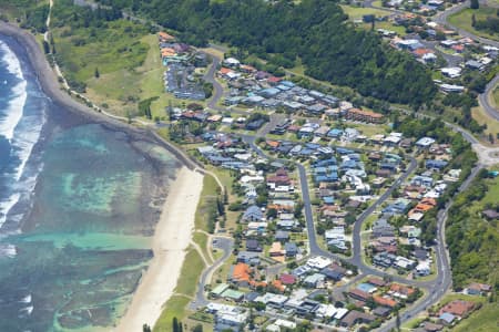 Aerial Image of LENNOX HEAD AERIAL