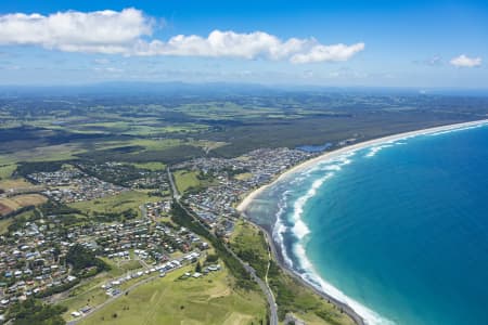 Aerial Image of LENNOX HEAD AERIAL