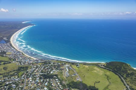 Aerial Image of LENNOX HEAD AERIAL