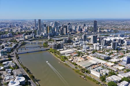 Aerial Image of WEST END LOOKING EAST