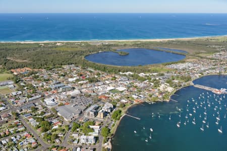 Aerial Image of BELMONT LOOKING SOUTH-EAST