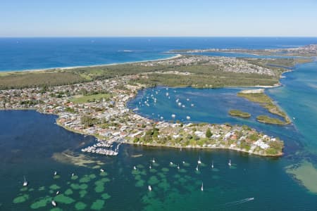Aerial Image of MARKS POINT LOOKING SOUTH-EAST