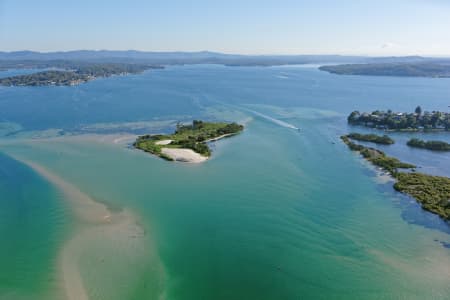 Aerial Image of LAKE MACQUARIE LOOKING NORTH