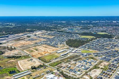 Aerial Image of THE PONDS