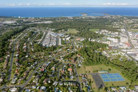 Aerial Image of COFFS HARBOUR LOOKING EAST