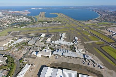 Aerial Image of SYDNEY AIRPORT LOOKING SOUTH