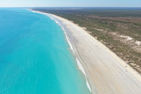 Aerial Image of CABLE BEACH LOOKING NORTH