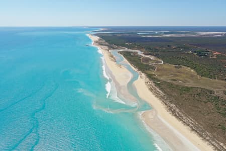 Aerial Image of CABLE BEACH LOOKING NORTH