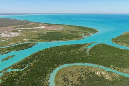 Aerial Image of DAMPIER CREEK LOOKING SOUTH-EAST