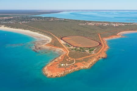 Aerial Image of GANTHEAUME POINT LOOKING EAST