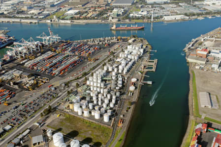Aerial Image of COODE ISLAND AND MARIBYRNONG RIVER