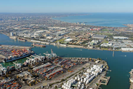 Aerial Image of COODE ISLAND LOOKING SOUTH-EAST TO ST KILDA