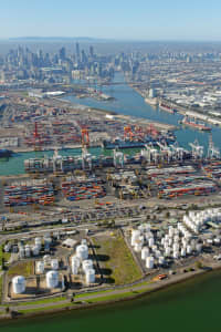 Aerial Image of YARRAVILLE LOOKING EAST TO MELBOURNE CBD