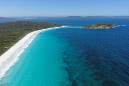 Aerial Image of GOODE BEACH LOOKING NORTH