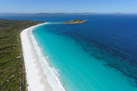 Aerial Image of GOODE BEACH LOOKING NORTH-EAST