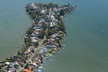 Aerial Image of KANGAROO POINT NEW SOUTH WALES WATER FRONT HOMES