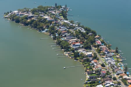 Aerial Image of KANGAROO POINT NEW SOUTH WALES WATER FRONT HOMES