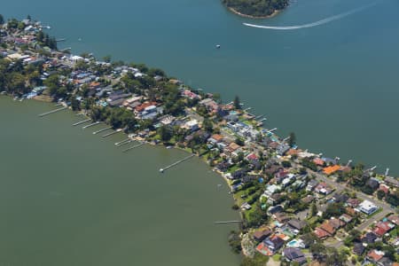 Aerial Image of KANGAROO POINT NEW SOUTH WALES WATER FRONT HOMES