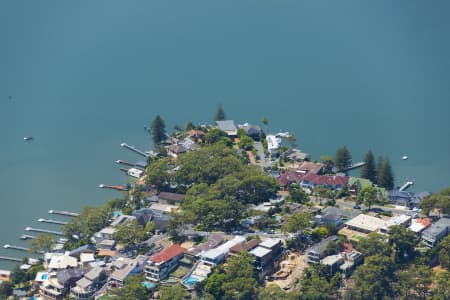 Aerial Image of KANGAROO POINT NEW SOUTH WALES WATER FRONT HOMES