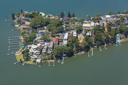 Aerial Image of KANGAROO POINT NEW SOUTH WALES WATER FRONT HOMES