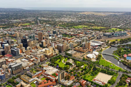 Aerial Image of UNIVERSITY OF ADELAIDE LOOKING SOUTH-WEST TO ADELAIDE CBD