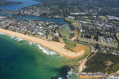 Aerial Image of NARRABEEN LAKE & OCEAN POOL