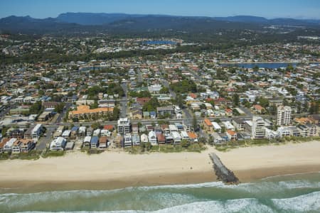 Aerial Image of PALM BEACH, QUEENSLAND