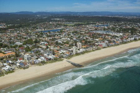 Aerial Image of PALM BEACH, QUEENSLAND