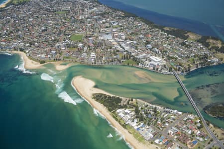 Aerial Image of THE ENTRANCE NORTH
