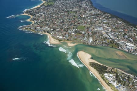 Aerial Image of THE ENTRANCE HIGH ALTITUDE