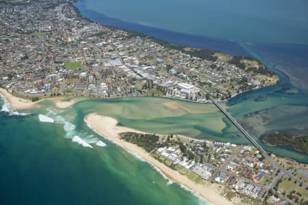 Aerial Image of THE ENTRANCE NORTH