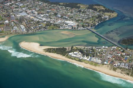 Aerial Image of THE ENTRANCE NORTH