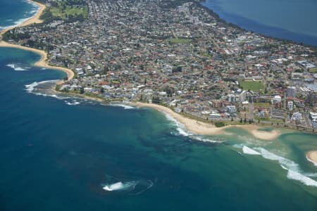 Aerial Image of MARINE PARADE, THE ENTRANCE
