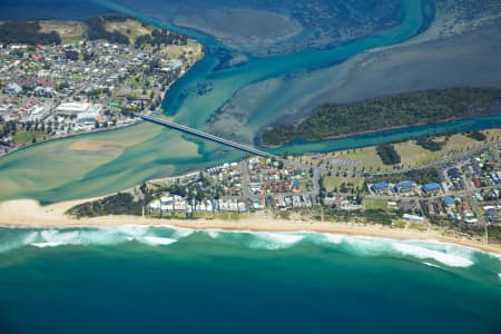 Aerial Image of THE ENTRANCE NORTH