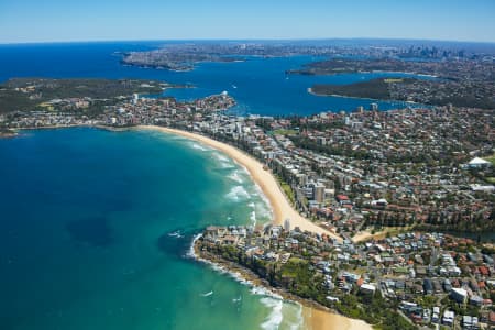 Aerial Image of QUEENSCLIFF, FRESHWATER & MANLY