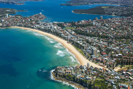 Aerial Image of QUEENSCLIFF, FRESHWATER & MANLY