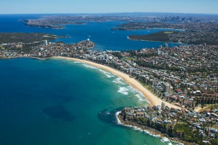 Aerial Image of QUEENSCLIFF, FRESHWATER & MANLY