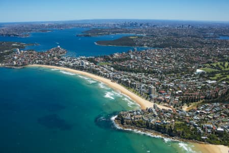 Aerial Image of QUEENSCLIFF, FRESHWATER & MANLY