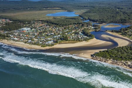 Aerial Image of LAKE CATHIE