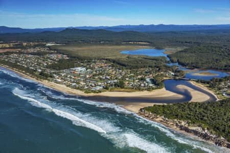 Aerial Image of LAKE CATHIE