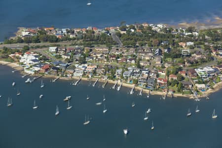 Aerial Image of TAREN POINT