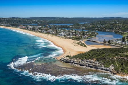 Aerial Image of NARRABEEN